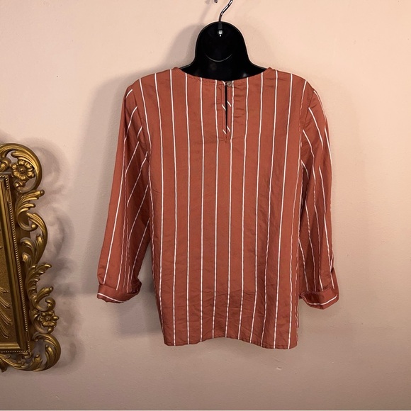 Medium Sweet Claire Salmon Mauve White Striped Top 3/4 Sleeve Textured - Picture 7 of 15